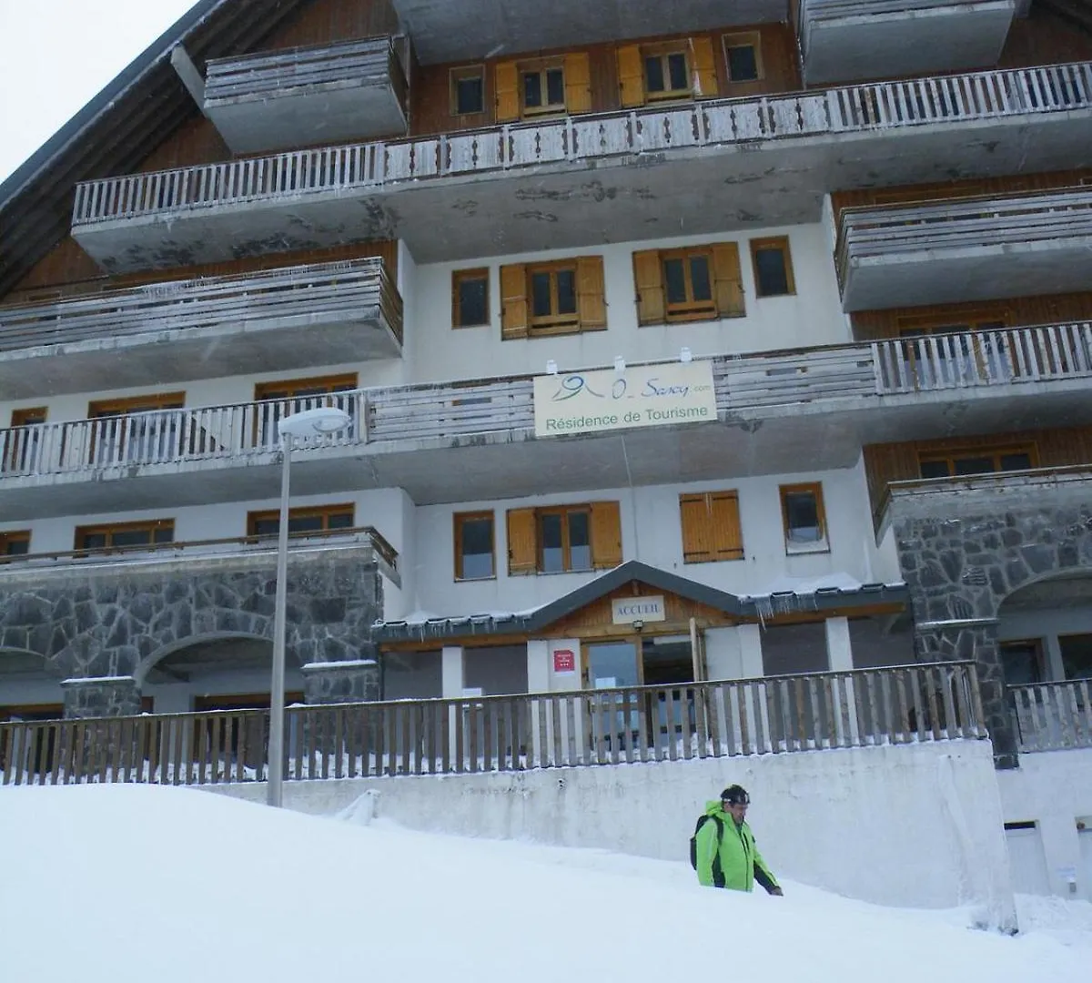 Appartement 4 Personnes Avec Piscine, Wifi, Garage Besse-et-Saint-Anastaise