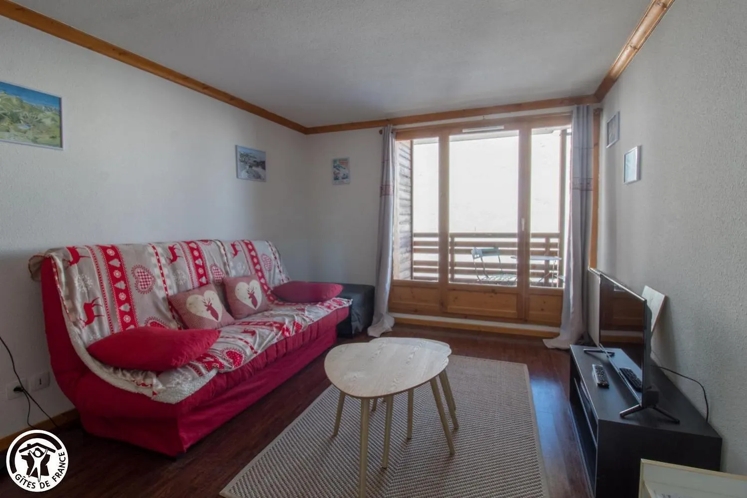 Appartement 4 Personnes Avec Piscine, Wifi, Garage Besse-et-Saint-Anastaise 0*,